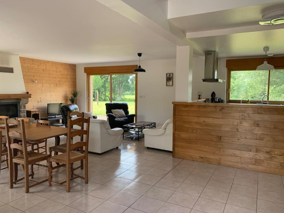 Gite De La Poupardiere, Maison De Campagne En Bordure De Riviere - 2 Nuits Minimum Villa Les Cresnays Kültér fotó